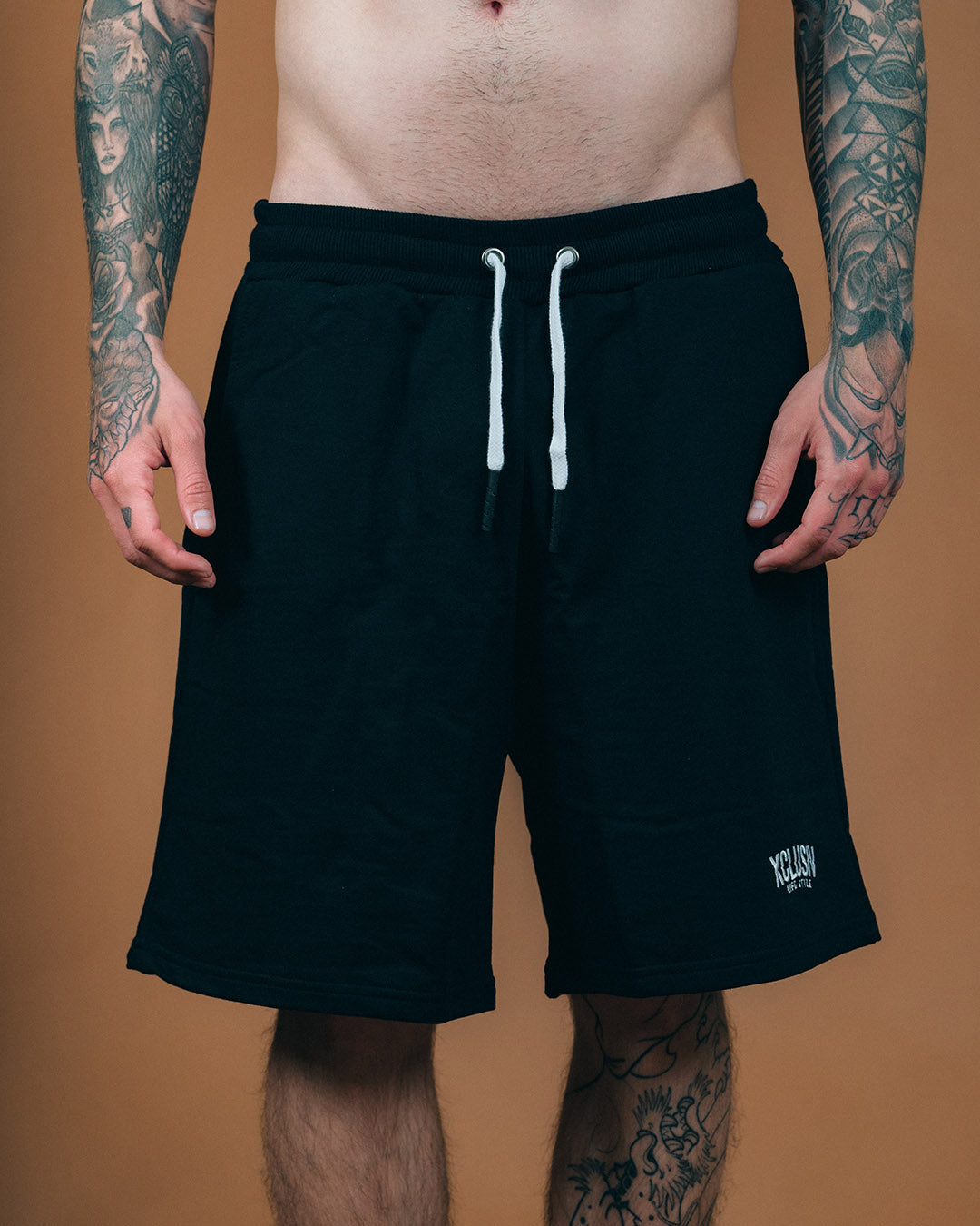 XCLUSIV FRENCH TERRY BLACK SHORT